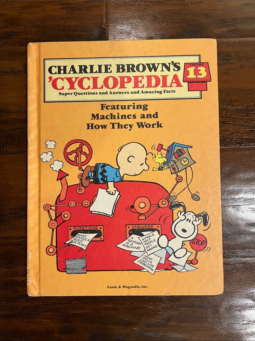 5/$10 Kids Book | Charlie Brown's 'Cyclopedia Volume 13' Vintage 1981 Ed.